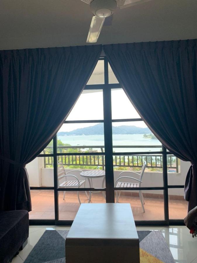 Marina Heights Hotel Residences Lumut Exterior photo